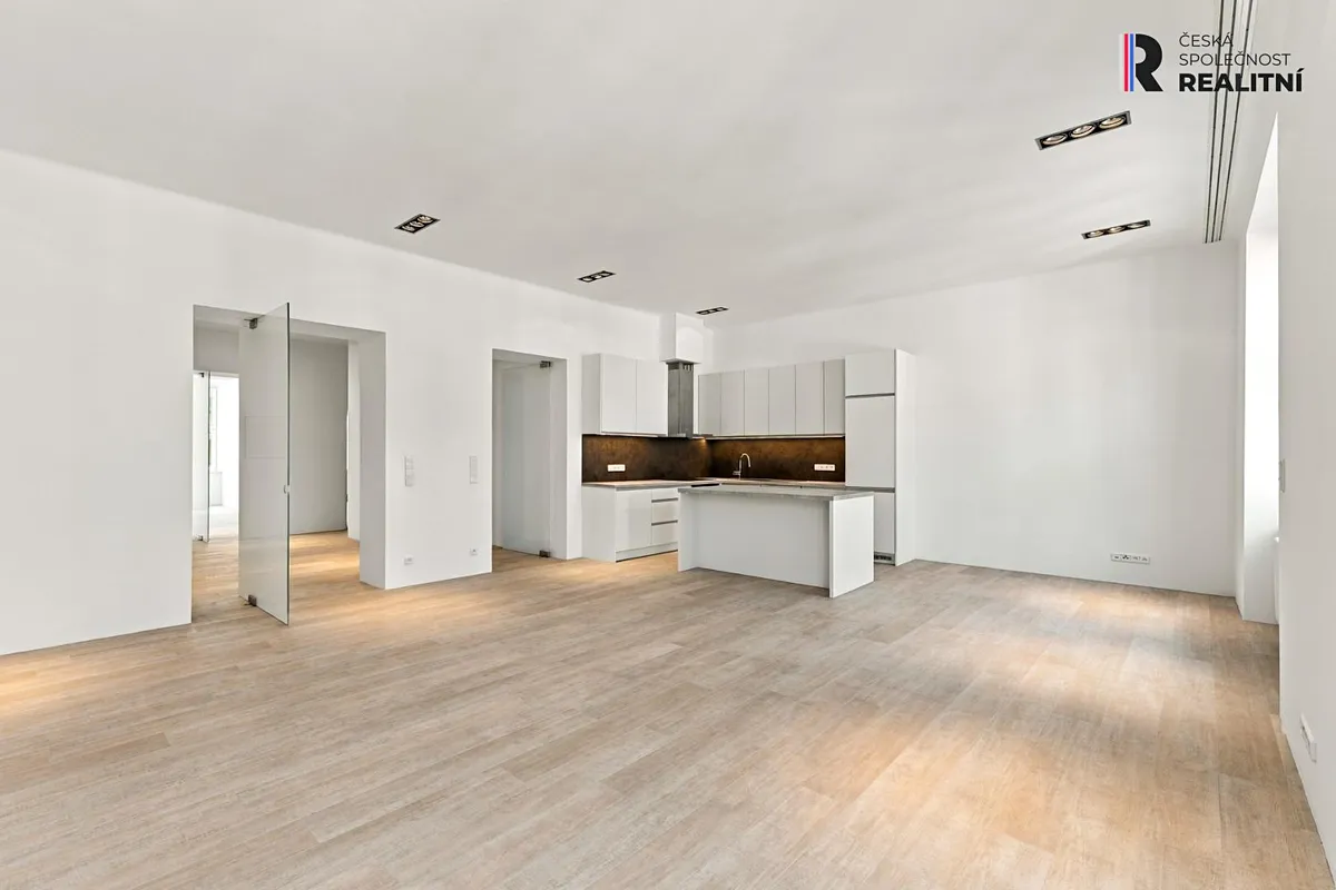 Pronájem bytu 3+kk 150 m²